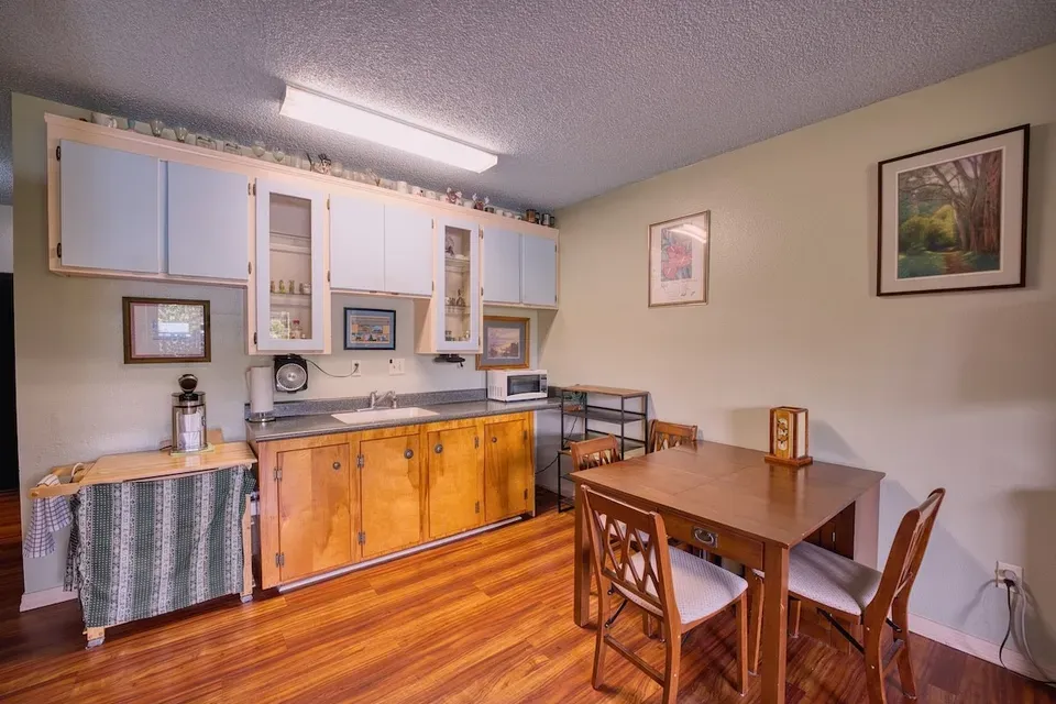 3 Bed 1 Bath Urban Residential Condo in Hilo, HI - 2