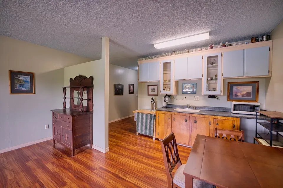 3 Bed 1 Bath Urban Residential Condo in Hilo, HI - 3