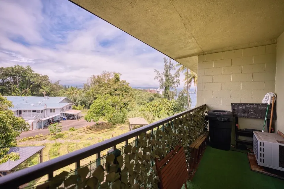 3 Bed 1 Bath Urban Residential Condo in Hilo, HI - 5