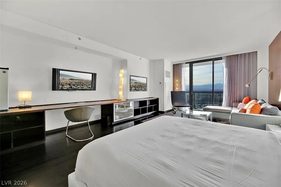 3 Bed 1 Bath Urban Residential Condo in Las Vegas, NV - 5