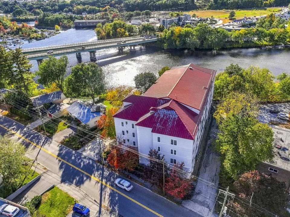 3 Bed 1 Bath Urban Residential Condo in Manchester, NH - 1