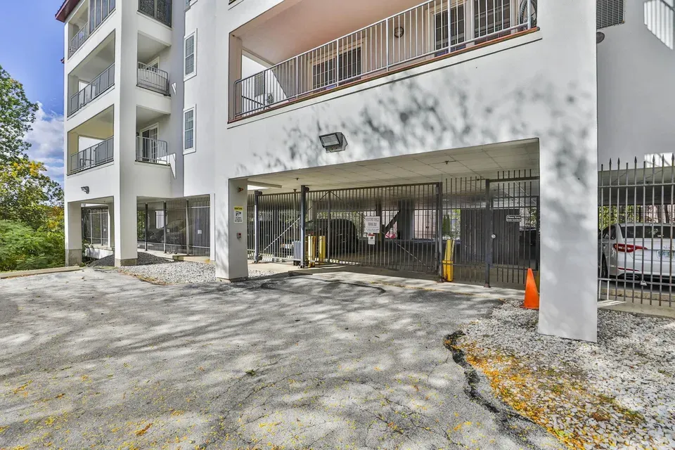 3 Bed 1 Bath Urban Residential Condo in Manchester, NH - 5
