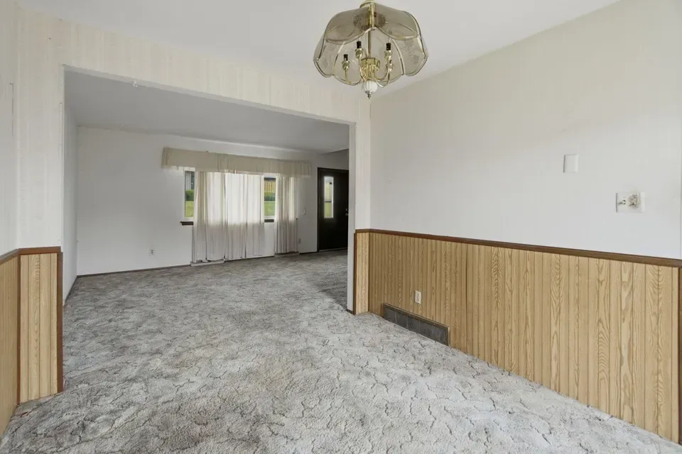 3 Bed 1 Bath Urban Residential Condo in Milwaukee, WI - 4