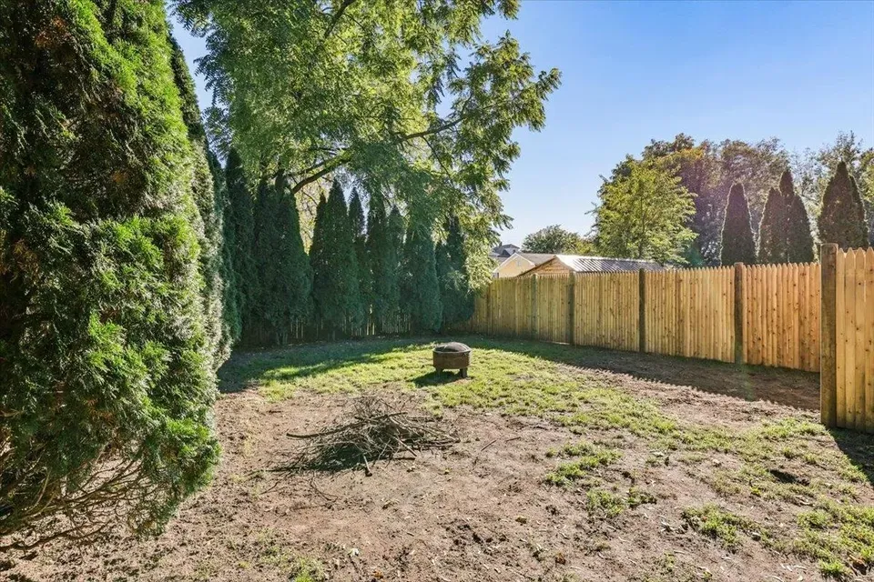 3 Bed 1 Bath Urban Residential Condo in Nashua, NH - 5