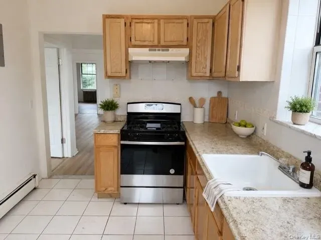 3 Bed 1 Bath Urban Residential Condo in New York, NY - 3