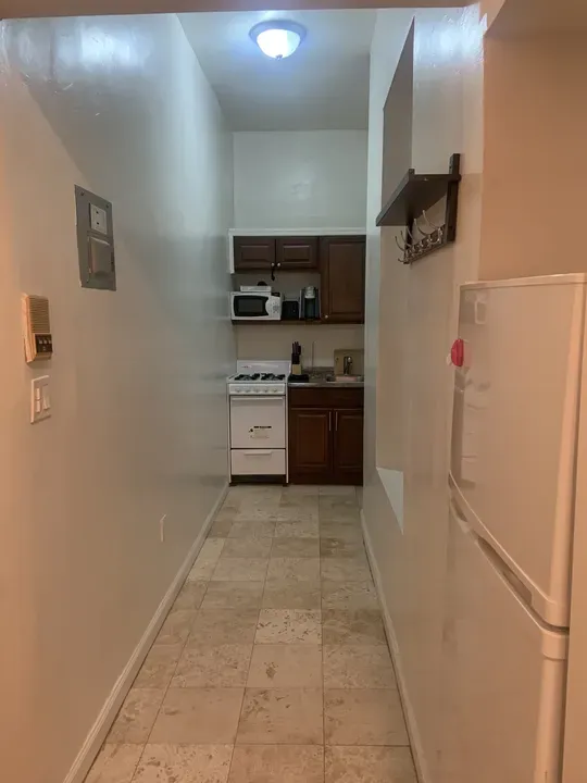3 Bed 1 Bath Urban Residential Condo in New York, NY - 5