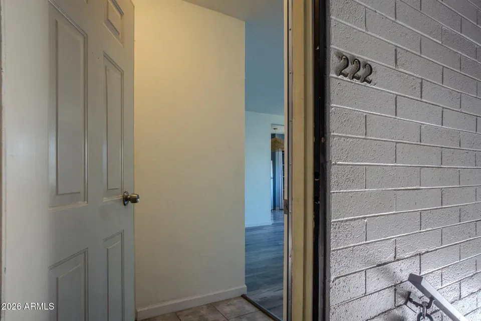 3 Bed 1 Bath Urban Residential Condo in Phoenix, AZ - 5