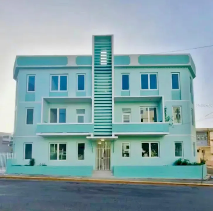 3 Bed 1 Bath Urban Residential Condo in San Juan, PR - 1