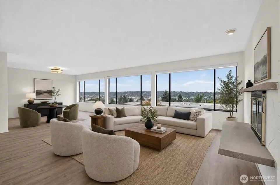 3 Bed 1 Bath Urban Residential Condo in Seattle, WA - 1