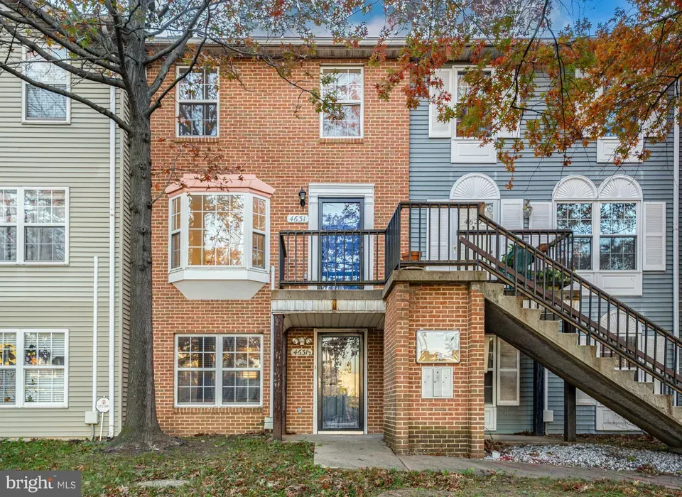 3 Bed 1 Bath Urban Residential Condo in Washington, DC - 1