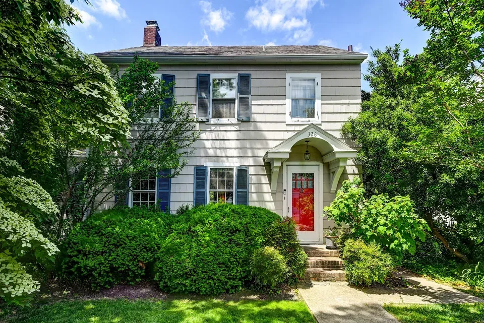 3 Bed 2 Bath Classic Historic Era Home in Baltimore, MD - 3