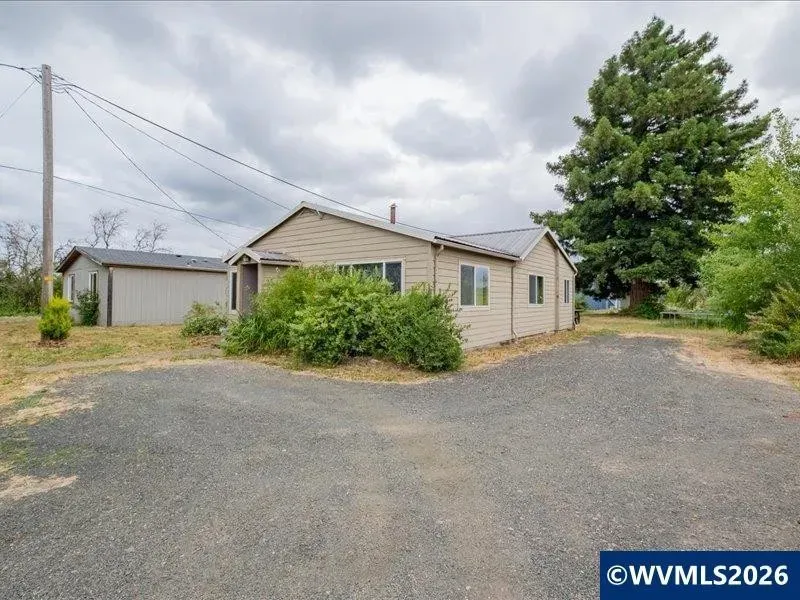 3 Bed 2 Bath Classic Historic Era Home in Corvallis, OR - 2