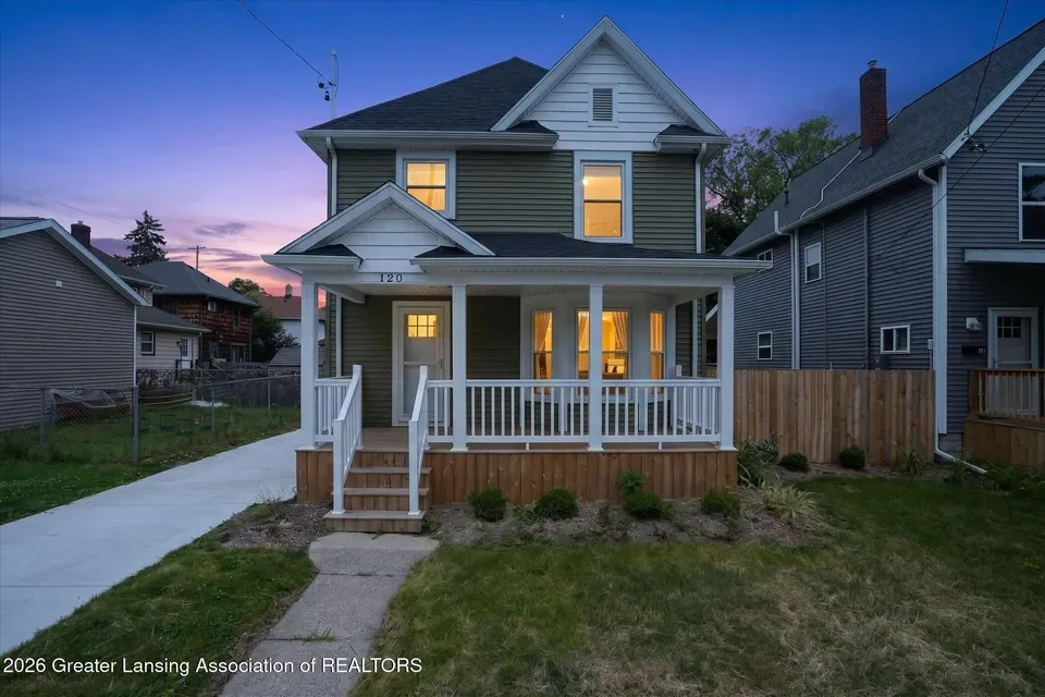 3 Bed 2 Bath Classic Historic Era Home in Lansing, MI