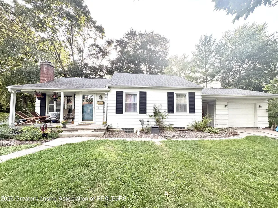 3 Bed 2 Bath Classic Historic Era Home in Lansing, MI - 1