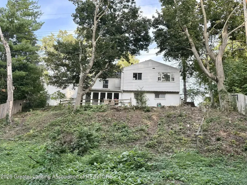 3 Bed 2 Bath Classic Historic Era Home in Lansing, MI - 3