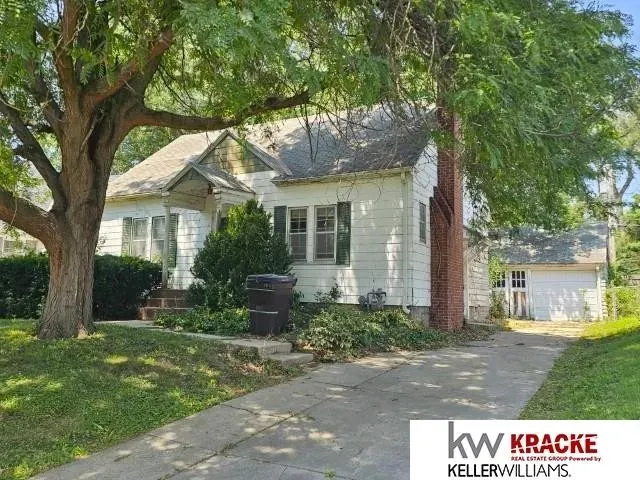 3 Bed 2 Bath Classic Historic Era Home in Lincoln, NE - 1