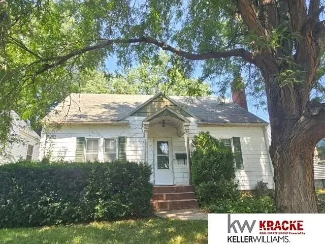 3 Bed 2 Bath Classic Historic Era Home in Lincoln, NE - 2