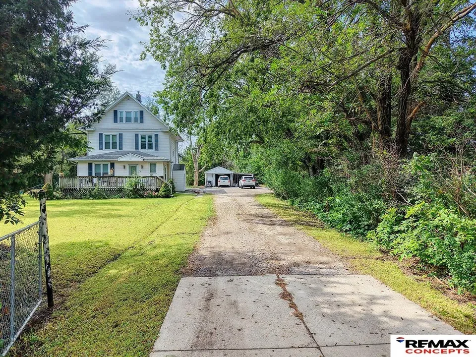 3 Bed 2 Bath Classic Historic Era Home in Lincoln, NE - 3