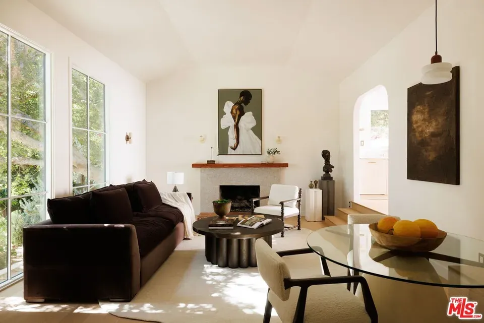3 Bed 2 Bath Classic Historic Era Home in Los Angeles, CA - 1