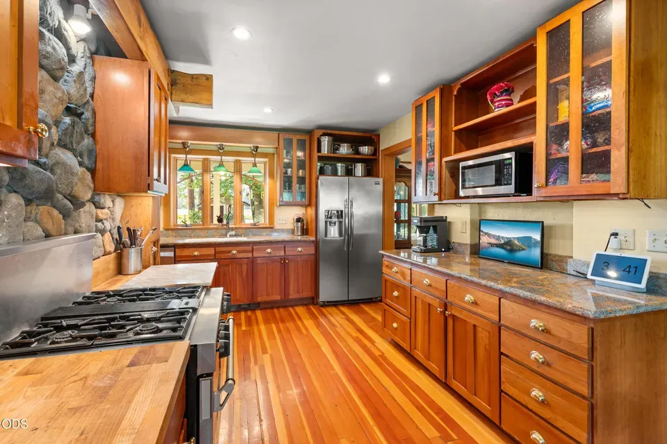 3 Bed 2 Bath Classic Historic Era Home in Medford, OR - 5