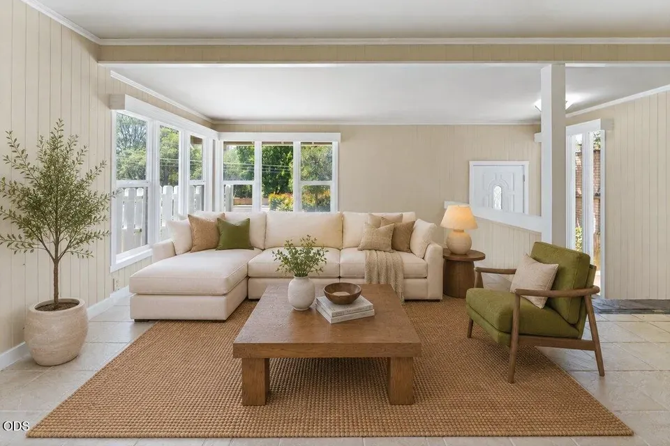 3 Bed 2 Bath Classic Historic Era Home in Medford, OR - 3