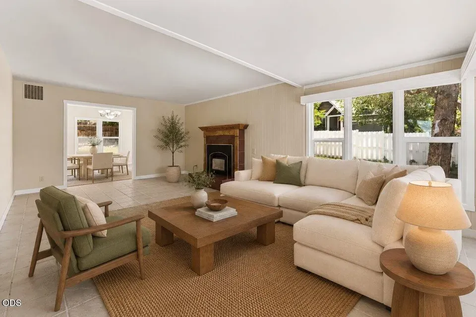 3 Bed 2 Bath Classic Historic Era Home in Medford, OR - 4