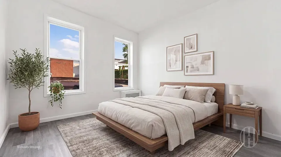 3 Bed 2 Bath Classic Historic Era Home in Queens, NY - 3