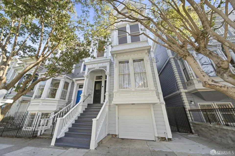 3 Bed 2 Bath Classic Historic Era Home in San Francisco, CA - 2