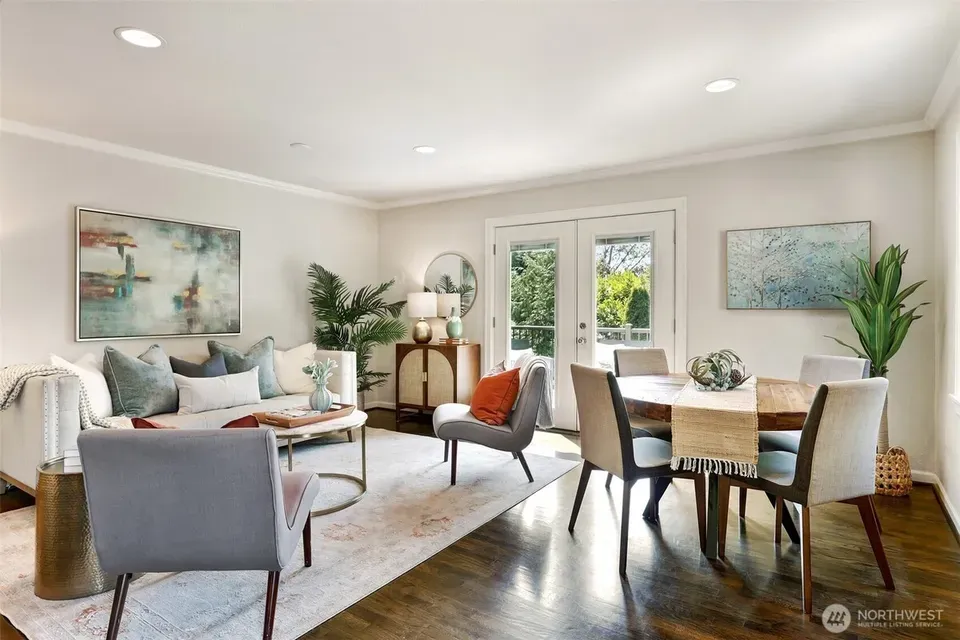 3 Bed 2 Bath Classic Historic Era Home in Seattle, WA - 4