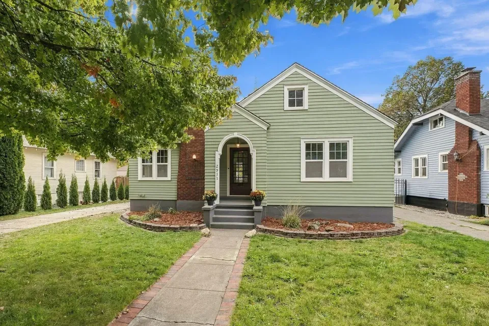 3 Bed 2 Bath Classic Historic Era Home in Spokane, WA - 1