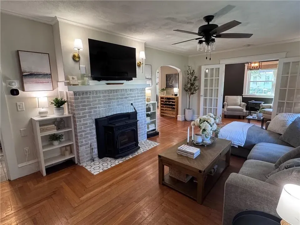 3 Bed 2 Bath Classic Historic Era Home in Warwick, RI - 4