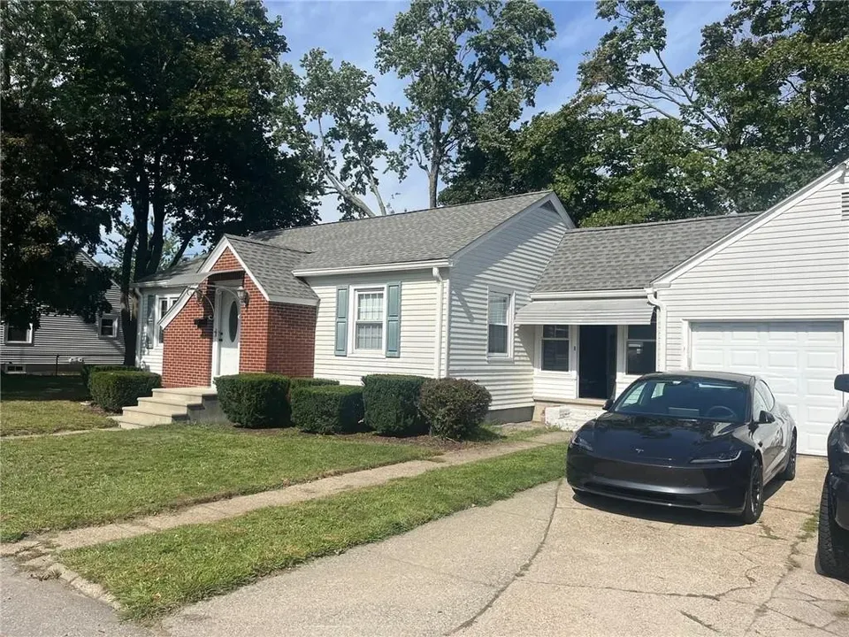 3 Bed 2 Bath Classic Historic Era Home in Warwick, RI - 2