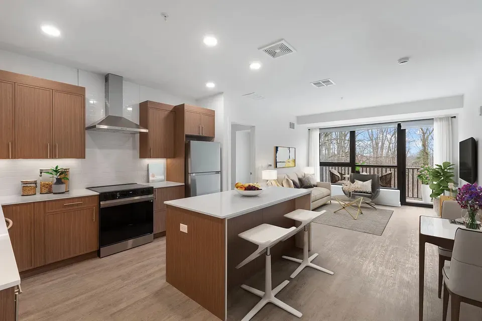 3 Bed 2 Bath Contemporary High-Rise Condo in Alexandria, VA - 3