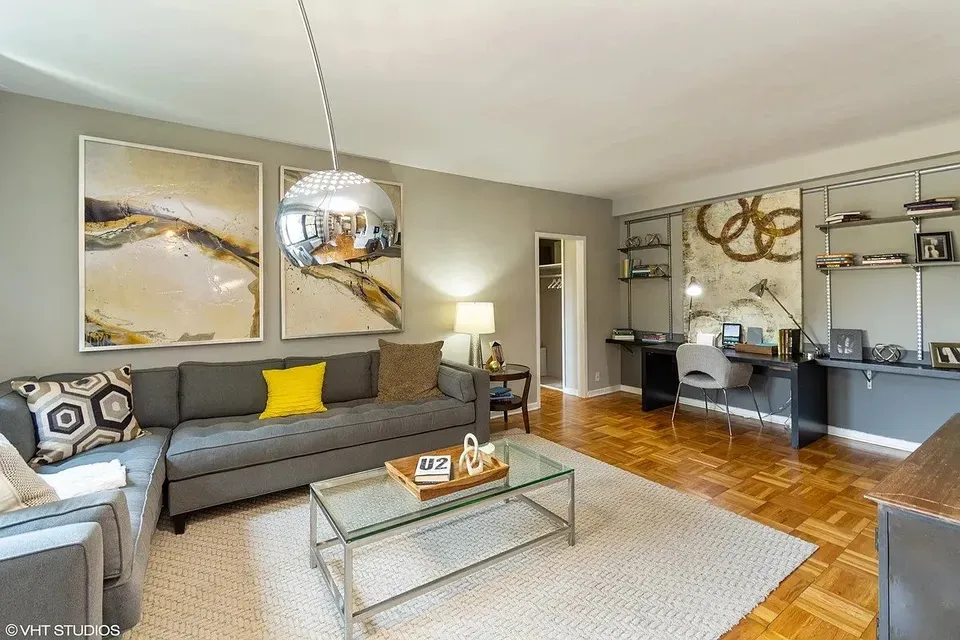 3 Bed 2 Bath Contemporary High-Rise Condo in Alexandria, VA - 2