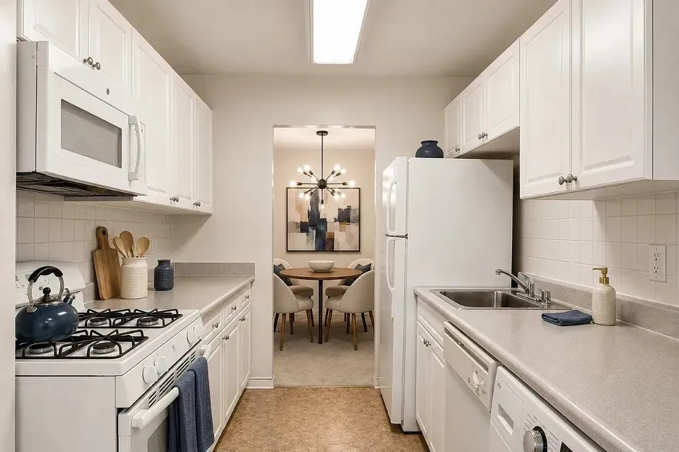 3 Bed 2 Bath Contemporary High-Rise Condo in Alexandria, VA - 1