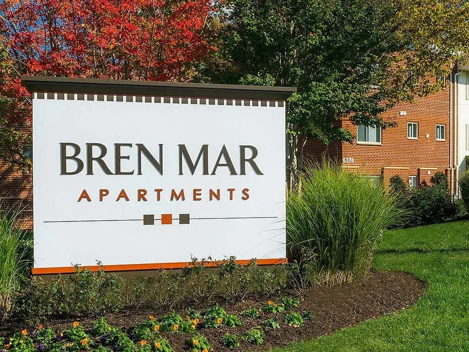 3 Bed 2 Bath Contemporary High-Rise Condo in Alexandria, VA - 1