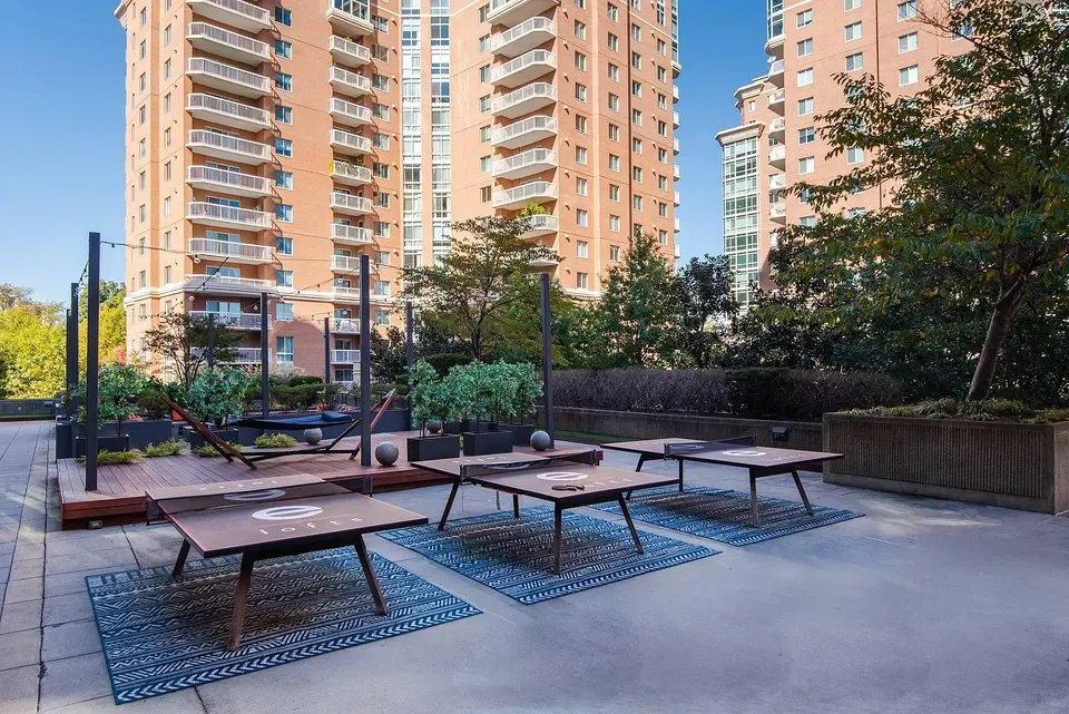 3 Bed 2 Bath Contemporary High-Rise Condo in Alexandria, VA - 1