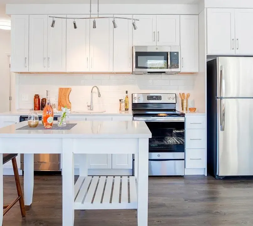 3 Bed 2 Bath Contemporary High-Rise Condo in Alexandria, VA - 1
