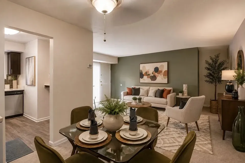 3 Bed 2 Bath Contemporary High-Rise Condo in Alexandria, VA - 5