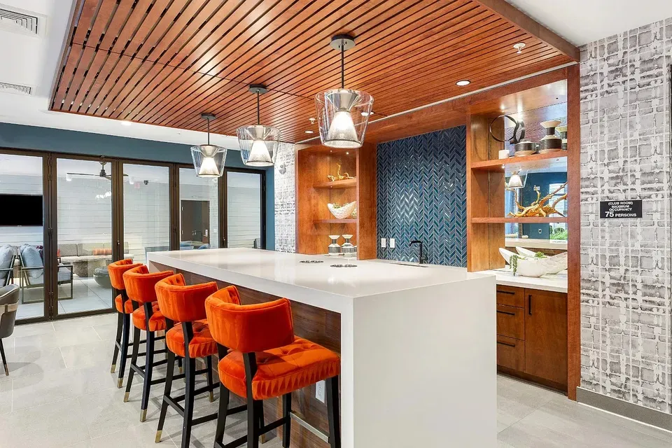 3 Bed 2 Bath Contemporary High-Rise Condo in Alexandria, VA - 2