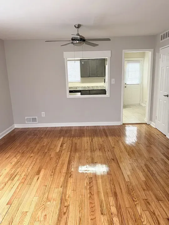 3 Bed 2 Bath Contemporary High-Rise Condo in Alexandria, VA - 2