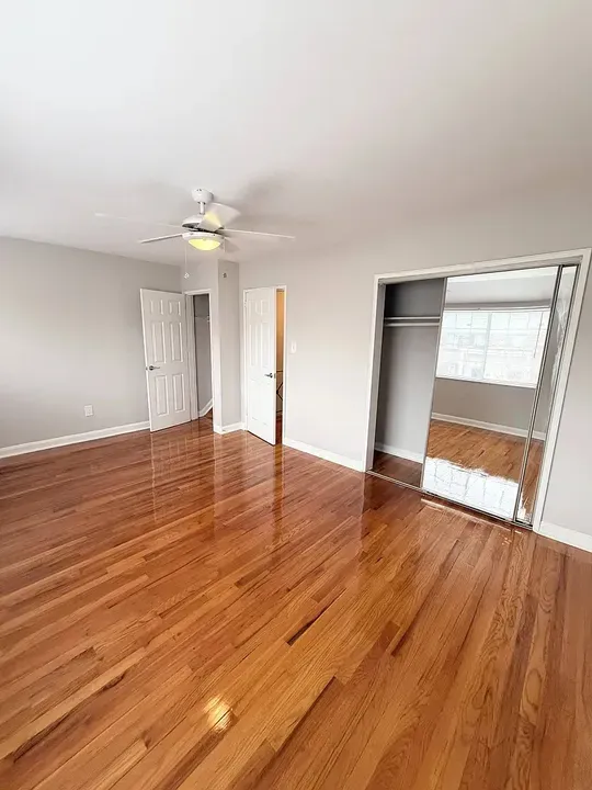 3 Bed 2 Bath Contemporary High-Rise Condo in Alexandria, VA - 5
