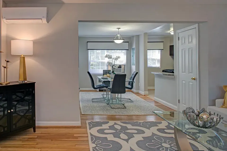 3 Bed 2 Bath Contemporary High-Rise Condo in Alexandria, VA - 3