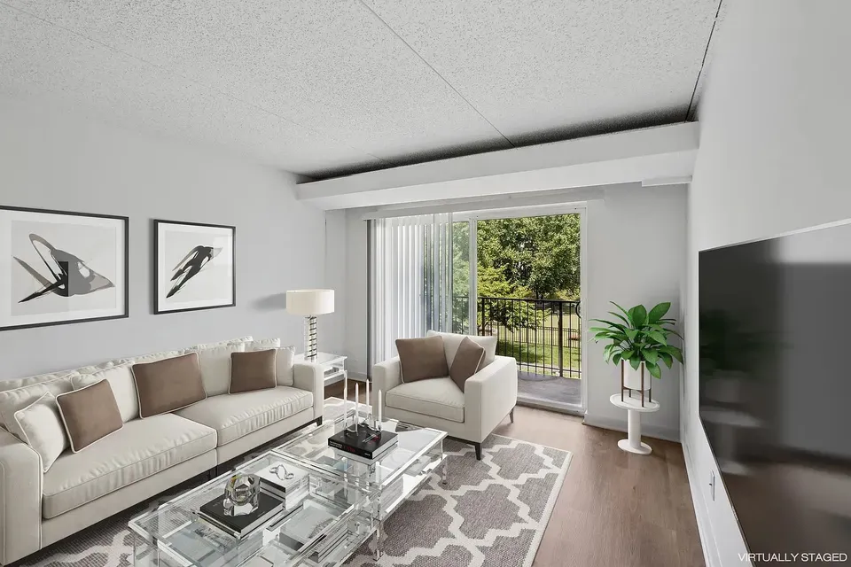 3 Bed 2 Bath Contemporary High-Rise Condo in Alexandria, VA - 1
