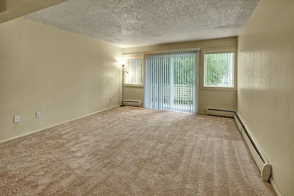 3 Bed 2 Bath Contemporary High-Rise Condo in Anchorage, AK - 5
