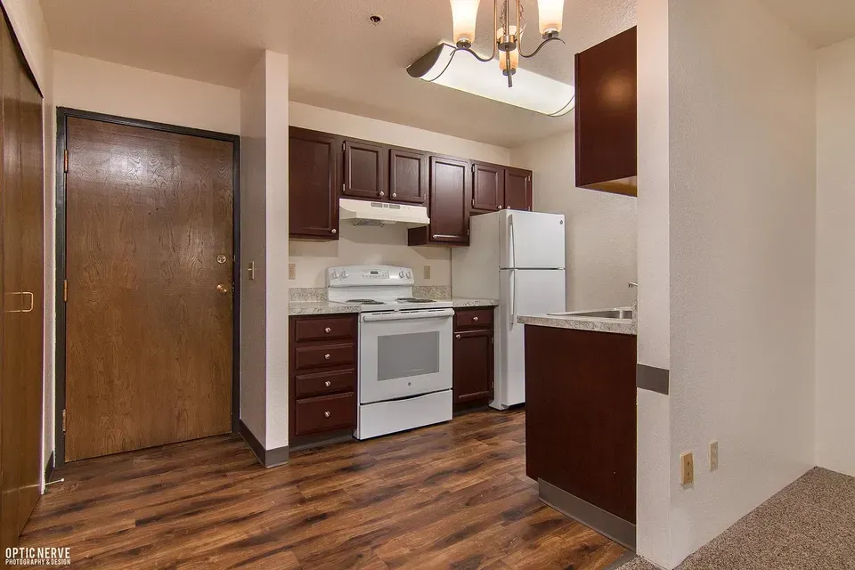 3 Bed 2 Bath Contemporary High-Rise Condo in Anchorage, AK - 2