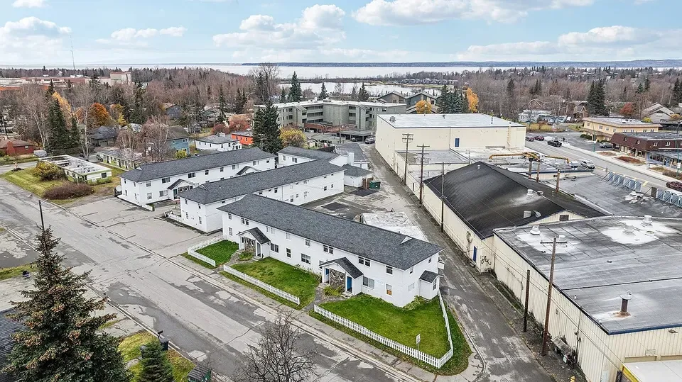 3 Bed 2 Bath Contemporary High-Rise Condo in Anchorage, AK - 1