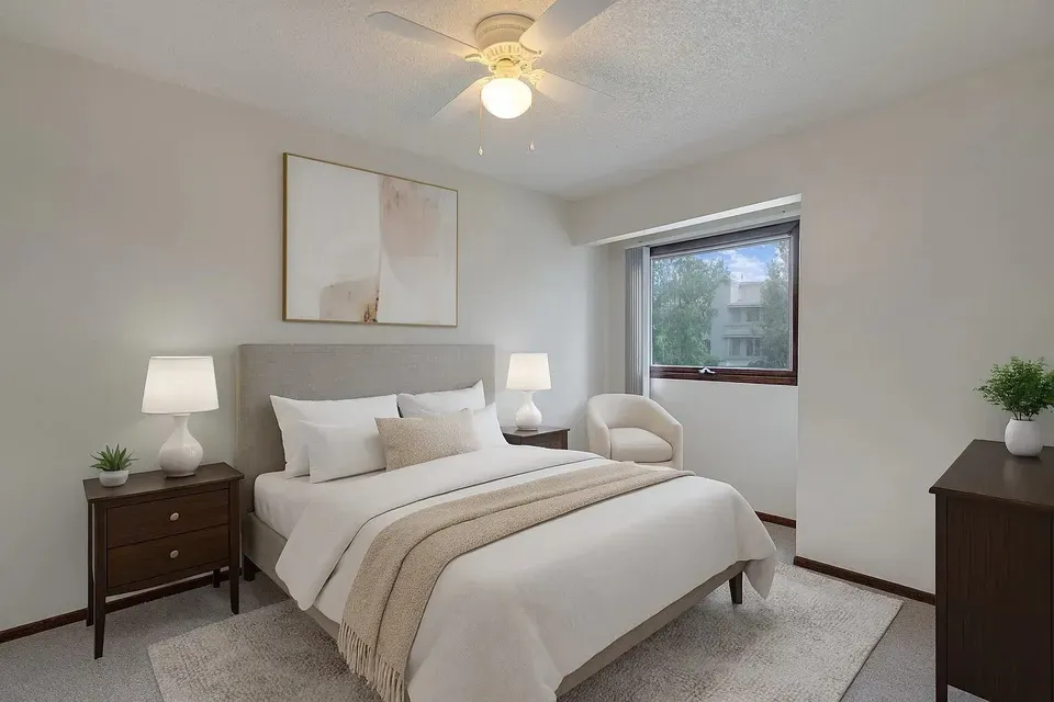 3 Bed 2 Bath Contemporary High-Rise Condo in Anchorage, AK - 5