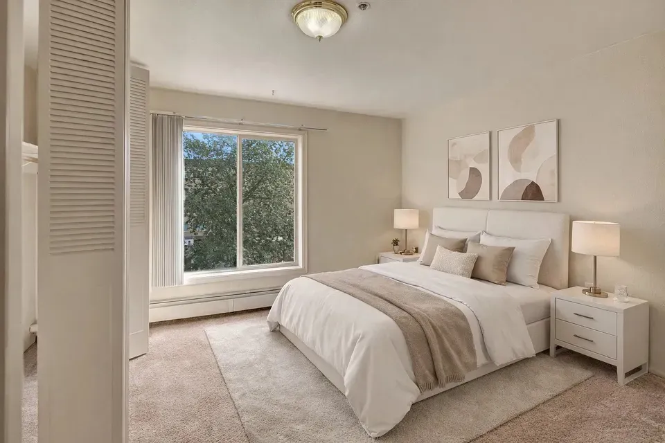 3 Bed 2 Bath Contemporary High-Rise Condo in Anchorage, AK - 4