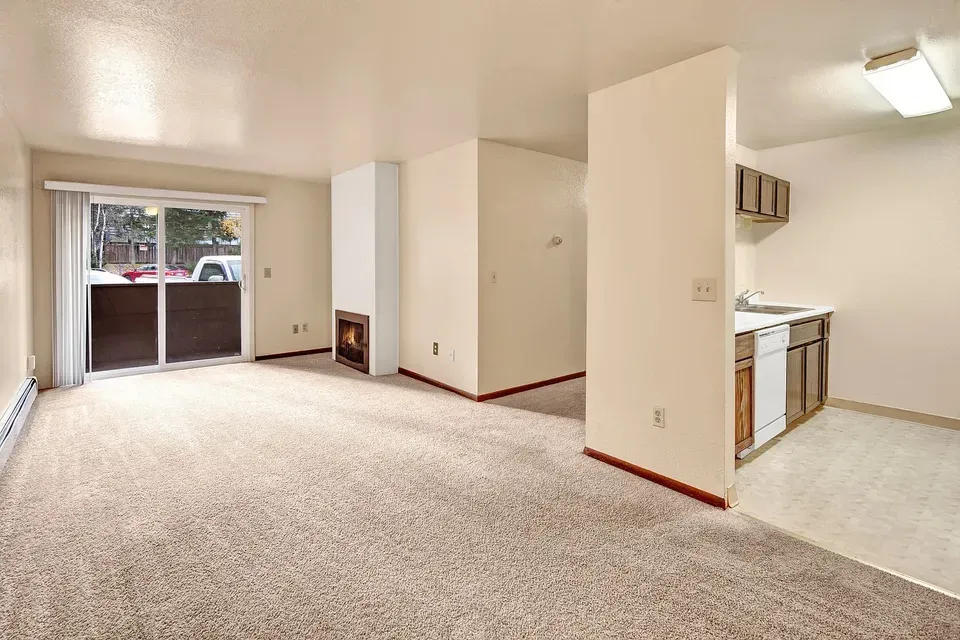 3 Bed 2 Bath Contemporary High-Rise Condo in Anchorage, AK - 5